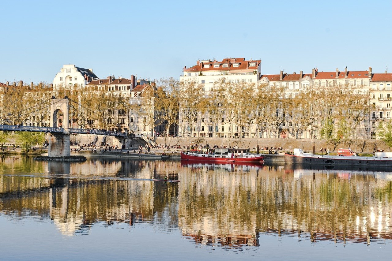 lyon, bridge, mirror-4110842.jpg